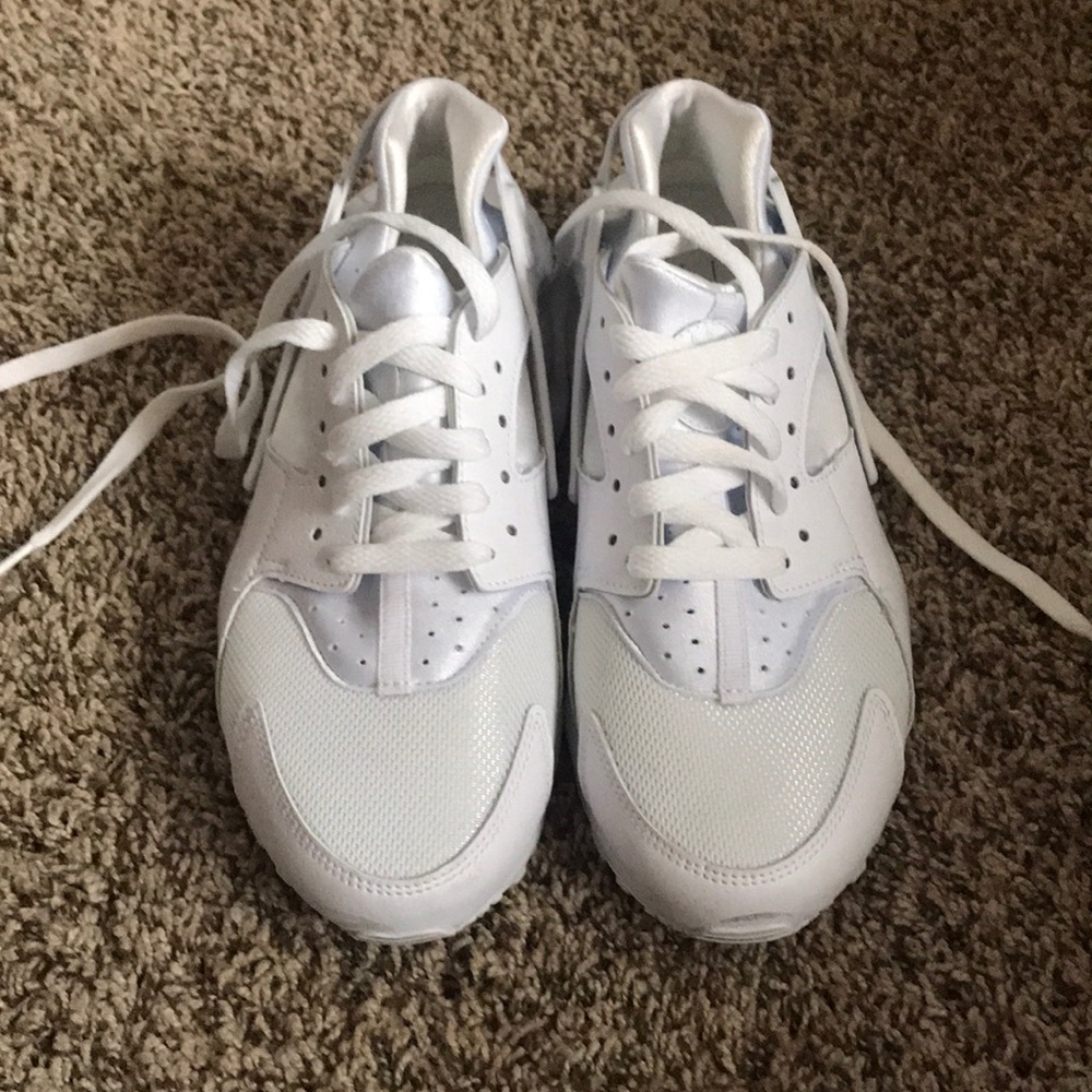 All white huaraches